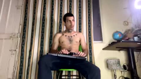 Jharol  online show from 06/22/26, 02:24