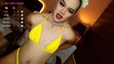 Snapshot of jhenagoddess chatting on 11/10/25, 07:35 JHENA online show from 11/10/25, 07:35