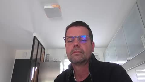 Snapshot of jhmec44000 chatting on 06/10/26, 10:47 jhmec44000 online show from 06/10/26, 10:47