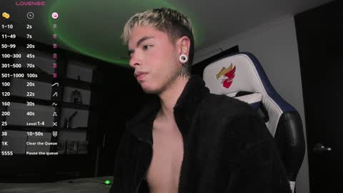 Snapshot of jhn_morghan chatting on 12/20/24, 05:36 Morghan online show from 12/20/24, 05:36