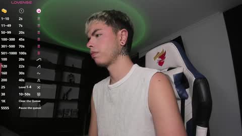 Snapshot of jhn_morghan chatting on 12/27/24, 06:46 Morghan online show from 12/27/24, 06:46