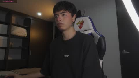 Snapshot of jhn_morghan chatting on 10/25/25, 04:09 Morghan online show from 10/25/25, 04:09