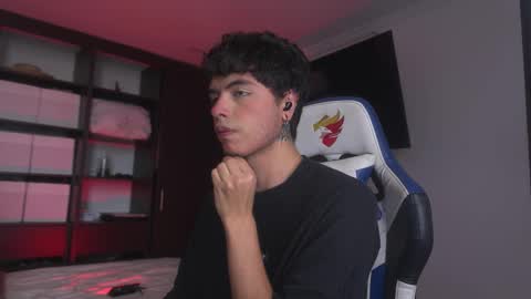 Snapshot of jhn_morghan chatting on 12/18/25, 07:31 Morghan online show from 12/18/25, 07:31