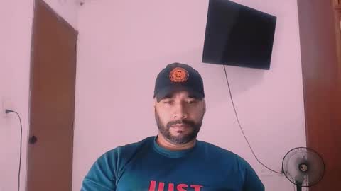 En moreno online show from 01/15/26, 09:07