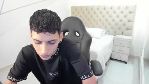 jhoanleandro online show from 09/21/25, 05:09