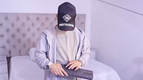 jhoanleandro online show from 02/19/26, 04:08