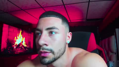 Snapshot of jhojansthetics chatting on 02/20/25, 11:32 Jhojan Strong online show from 02/20/25, 11:32