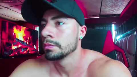 Snapshot of jhojansthetics chatting on 02/24/25, 07:41 Jhojan Strong online show from 02/24/25, 07:41