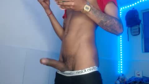 jhon_hot09 online show from 10/14/25, 04:52