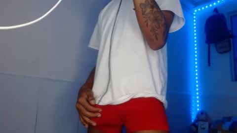 jhon_hot09 online show from 10/25/25, 06:02