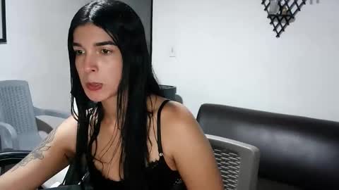 jhonanjessy online show from 04/11/26, 04:06