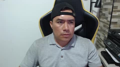 jhonatan_morales_s online show from 10/07/25, 11:46