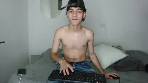 Snapshot of jhonay__cute chatting on 07/11/26, 12:13 jhonay__cute online show from 07/11/26, 12:13