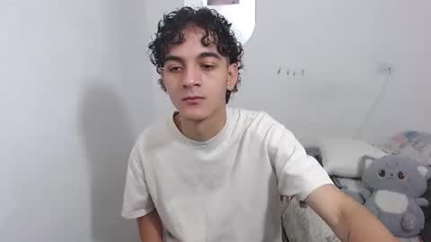 Snapshot of jhonay__cute chatting on 08/01/26, 04:28 jhonay__cute online show from 08/01/26, 04:28