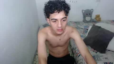 Snapshot of jhonay__cute chatting on 08/09/26, 04:50 jhonay__cute online show from 08/09/26, 04:50