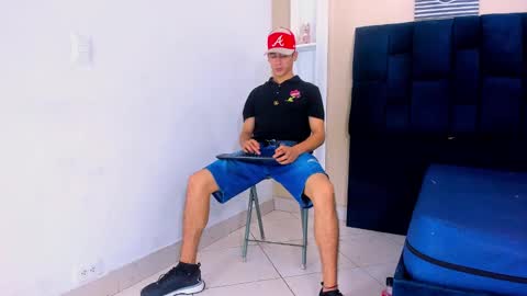 Jhon online show from 02/13/25, 02:12