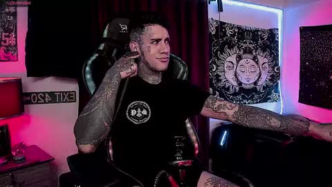 Snapshot of jhonny_ackerman chatting on 12/04/24, 04:32 jhonny_ackerman online show from 12/04/24, 04:32