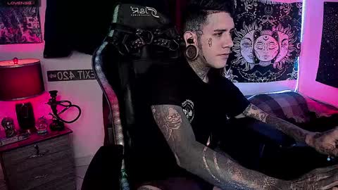 Snapshot of jhonny_ackerman chatting on 12/15/24, 06:37 jhonny_ackerman online show from 12/15/24, 06:37