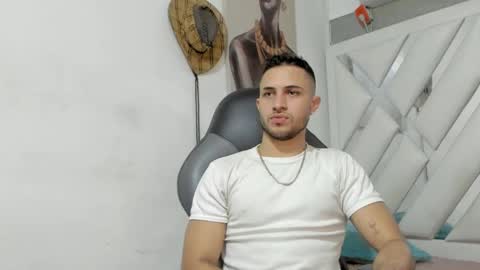 Snapshot of jhonny_flames7 chatting on 12/24/24, 07:22 jhonny online show from 12/24/24, 07:22