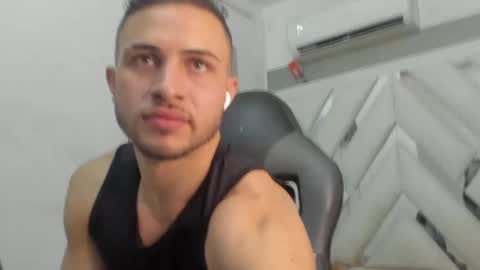 Snapshot of jhonny_flames7 chatting on 02/12/25, 03:40 jhonny online show from 02/12/25, 03:40