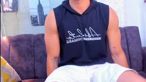 Snapshot of jhonny_flames7 chatting on 02/27/25, 01:59 jhonny online show from 02/27/25, 01:59