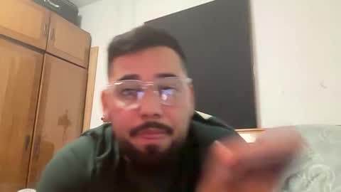 jhonny_jey online show from 04/17/26, 06:44
