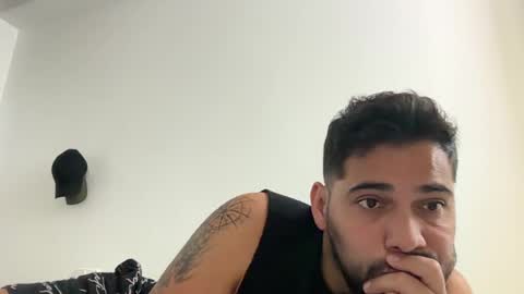 jhonny_jey online show from 08/01/26, 07:51