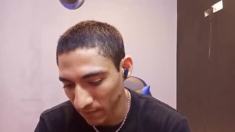 jhonny_thes28 online show from 02/05/26, 02:49