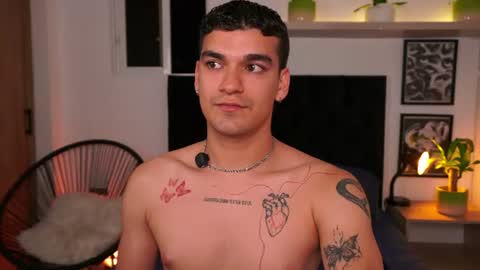 Jhonny  online show from 06/11/26, 01:27