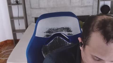 jhontorres018 online show from 03/06/26, 12:40