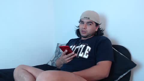 Snapshot of jhony_dick_ chatting on 01/26/25, 05:13 Jhony online show from 01/26/25, 05:13