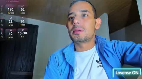 Jhony Alzate online show from 10/30/25, 02:57