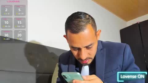 Jhony Alzate online show from 01/09/26, 03:53