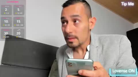 Snapshot of jhonyalzate chatting on 07/03/26, 02:07 Jhony Alzate online show from 07/03/26, 02:07