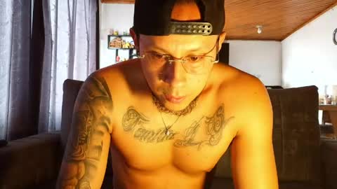 Snapshot of jhonylatin_ chatting on 05/12/26, 09:12 Jhony online show from 05/12/26, 09:12