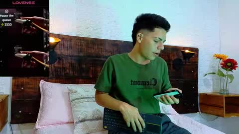 jhosuavega online show from 10/04/25, 02:53