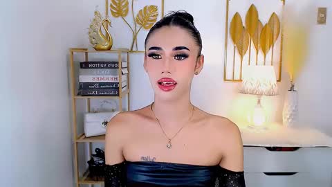 Snapshot of jhulianagrey chatting on 12/08/24, 05:29 julie online show from 12/08/24, 05:29