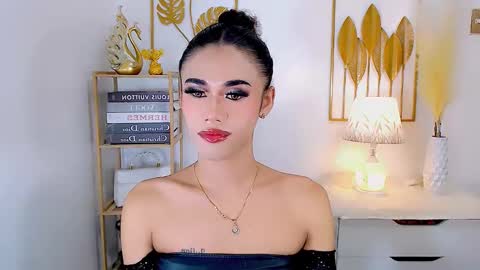 Snapshot of jhulianagrey chatting on 12/11/24, 06:09 julie online show from 12/11/24, 06:09