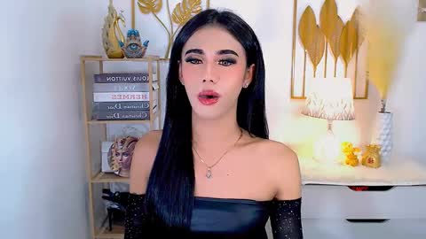 Snapshot of jhulianagrey chatting on 12/16/24, 01:42 julie online show from 12/16/24, 01:42