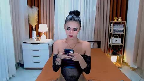 Snapshot of jhulianagrey chatting on 01/08/25, 05:37 julie online show from 01/08/25, 05:37