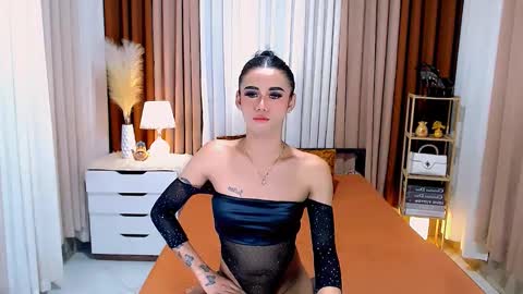 Snapshot of jhulianagrey chatting on 01/24/25, 05:42 julie online show from 01/24/25, 05:42