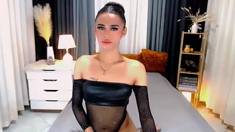 Snapshot of jhulianagrey chatting on 03/12/25, 02:09 julie online show from 03/12/25, 02:09