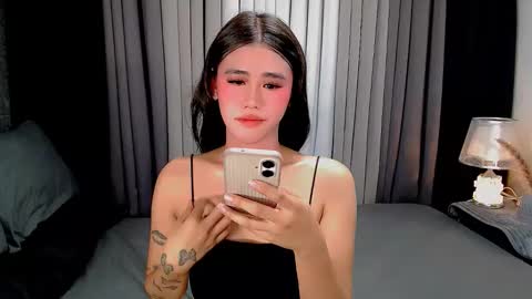 Snapshot of jhulianagrey chatting on 10/22/25, 05:52 julie online show from 10/22/25, 05:52