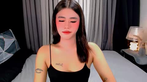 julie online show from 12/04/25, 03:38