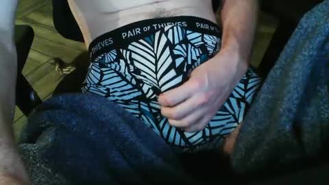 Hungone online show from 09/28/25, 04:07