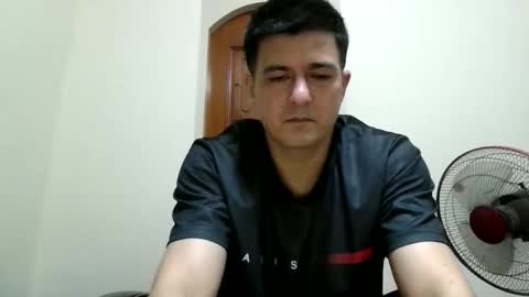 Snapshot of jhwozy chatting on 11/08/25, 03:23 jhwozy online show from 11/08/25, 03:23