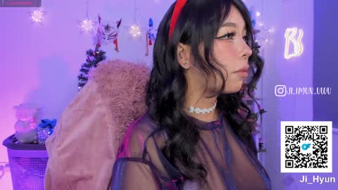 Snapshot of ji_hyun chatting on 12/23/24, 02:02 Ji online show from 12/23/24, 02:02