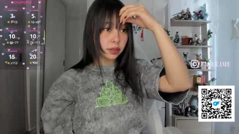 Snapshot of ji_hyun chatting on 02/20/25, 06:46 Ji online show from 02/20/25, 06:46