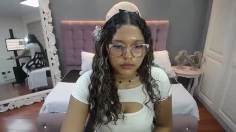 Jimena  online show from 09/17/25, 02:41