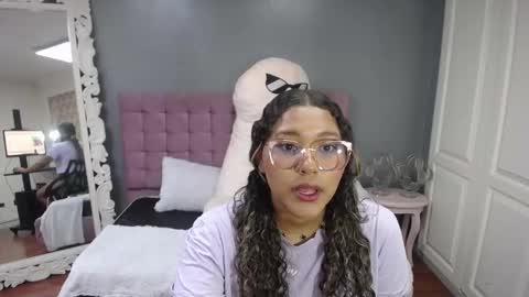 Jimena  online show from 09/18/25, 02:30